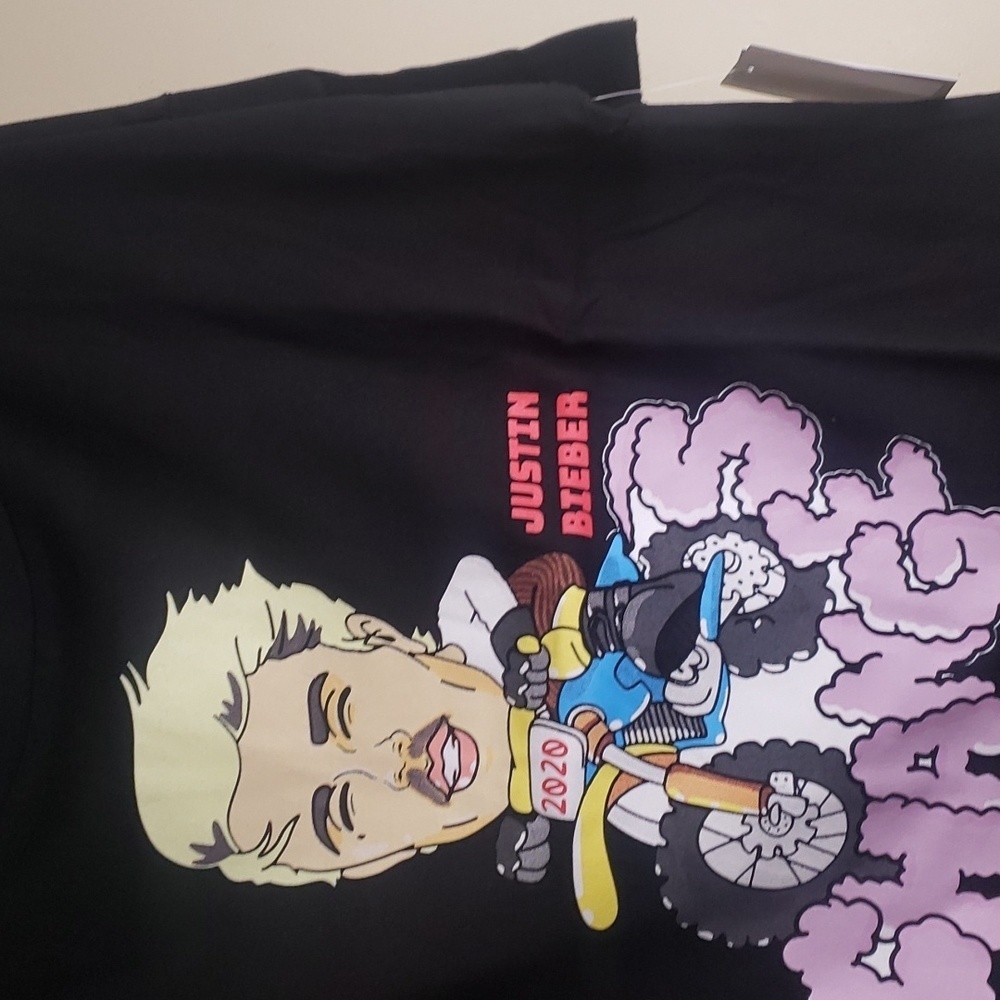 𝅺JUSTIN Bieber 2020 Changes Tour Crop Graphic Tee in Black - Picture 8 of 9